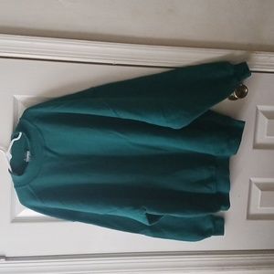 Chic xl green sweatshirt.